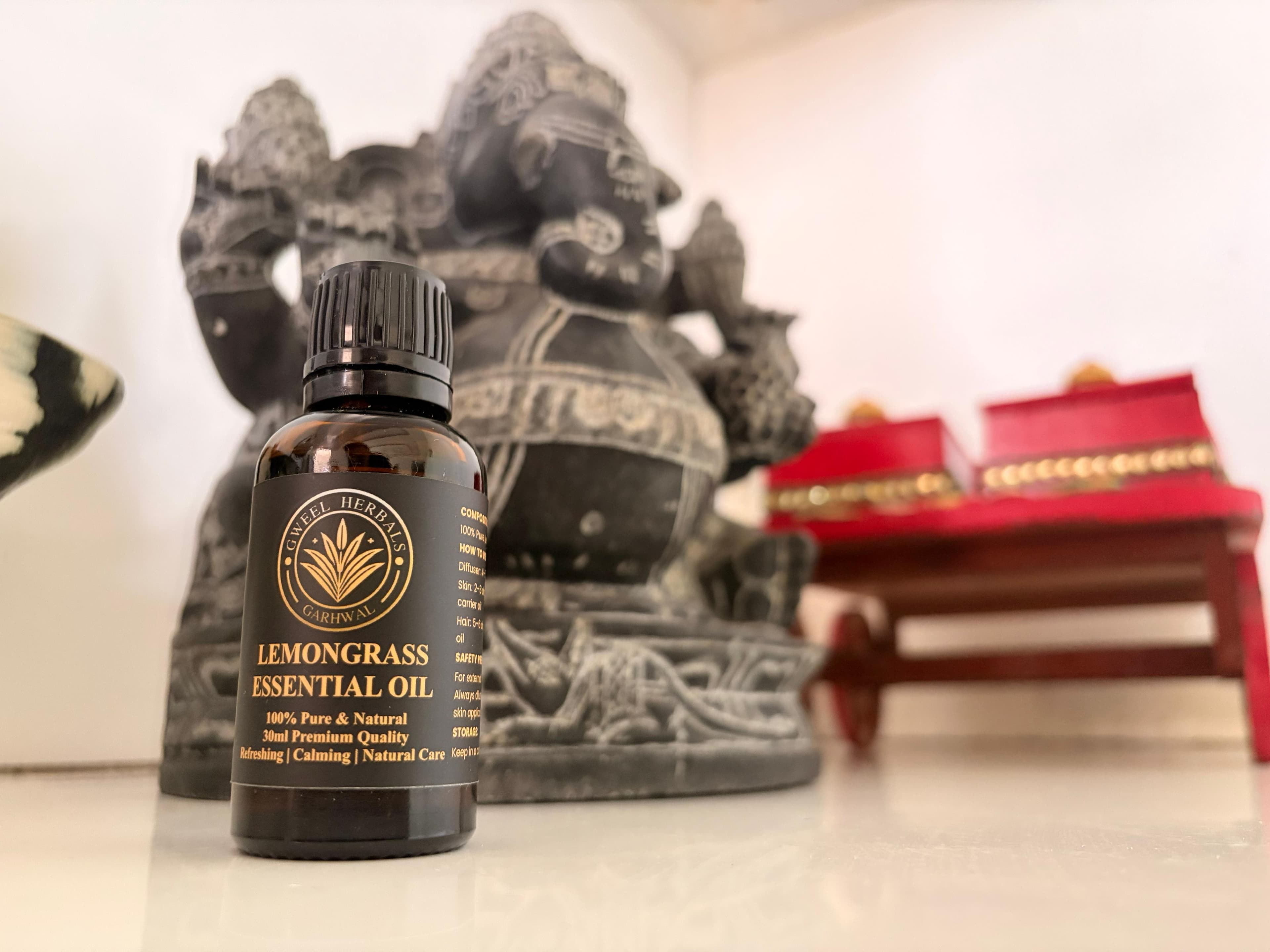 Lemongrass Essential Oil – The pure essence of the soil.